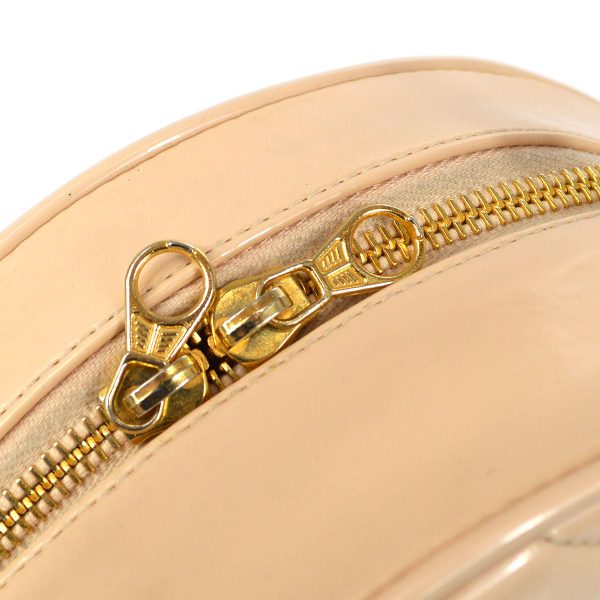 CHANEL * 1995 Round Cosmetic Chain vanity Hand Bag Beige 13686 For Sale