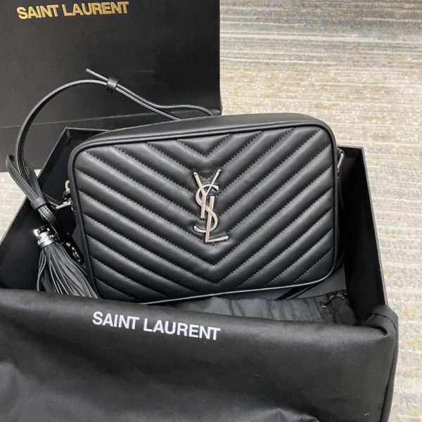 Yves Saint Laurent Shoulder bag 520534Y For Sale