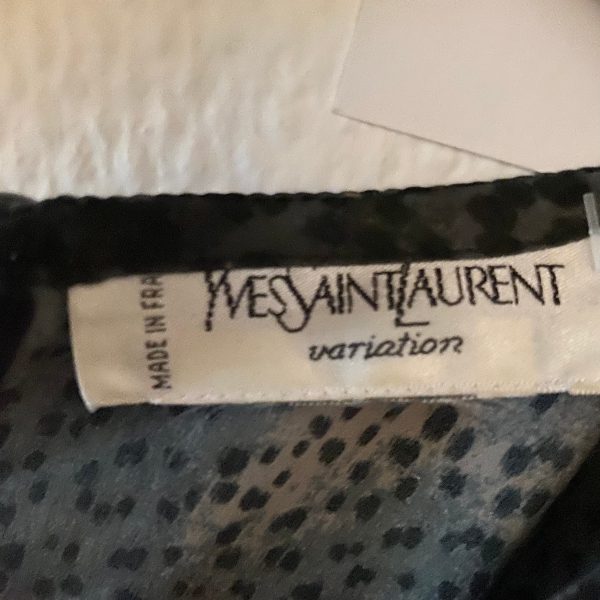 Yves Saint Laurent Variation reptile printed grey top - M - 1990s Sale