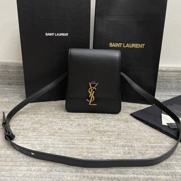 Yves Saint Laurent Shoulder bag 668809 Sale